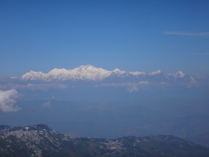 2 days later I run up Tiger Hill alone... my own personal view of Kanchenchinga :)
